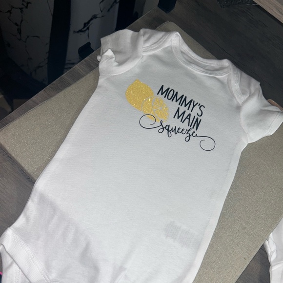 Main squeeze onesie - Picture 3 of 3